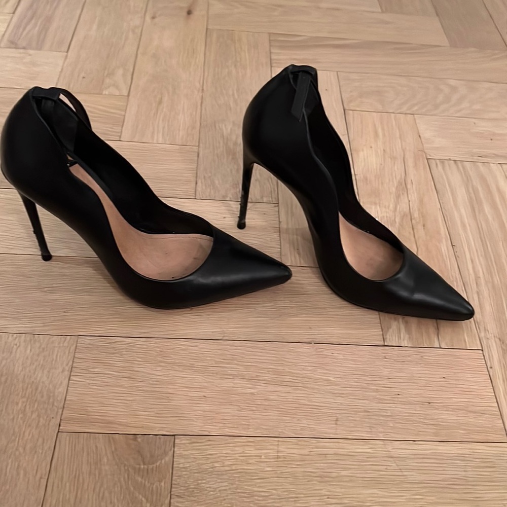 Schutz Pumps